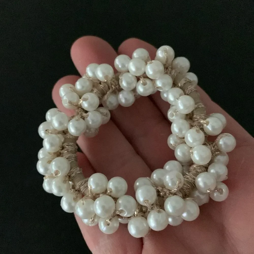 The Bardot Hair Tie – Creamy White Pearl Clusters on Gold Elastic | Gift Pouch